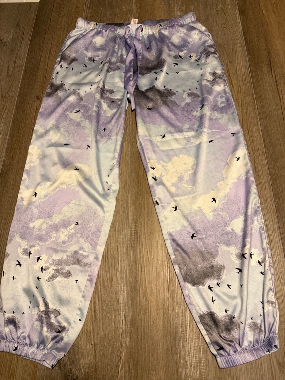 Victoria's Secret Lavender Gray Printed Lounge Pants